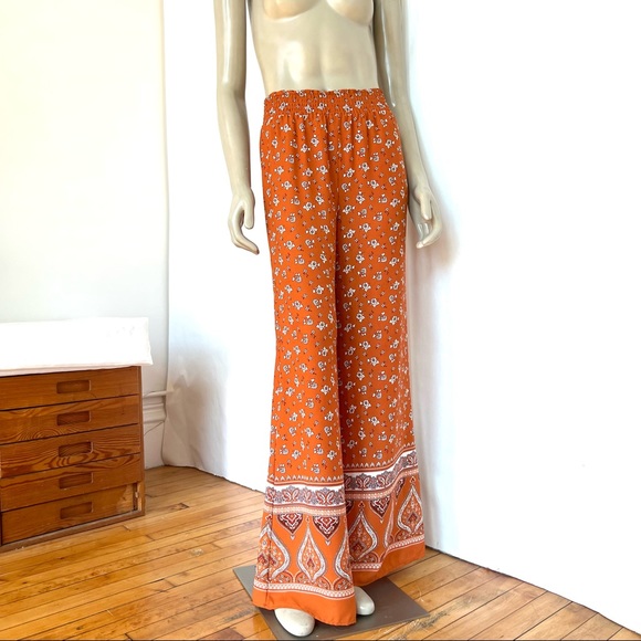 Wide Leg Pants - Picture 3 of 5